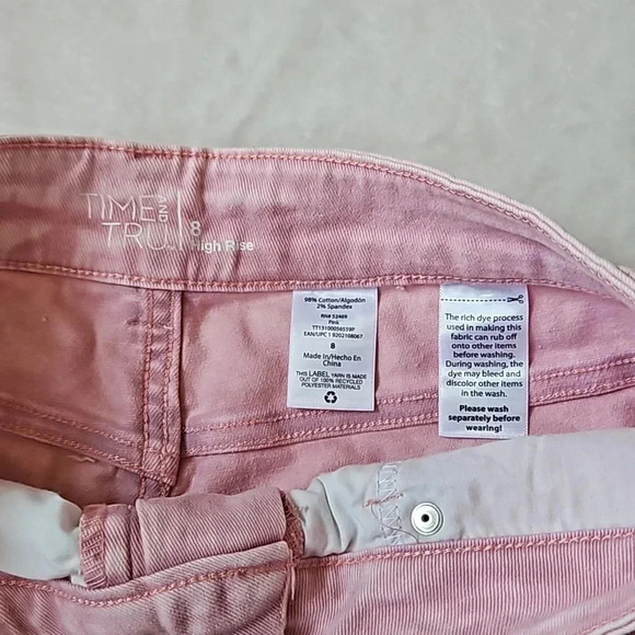 HIGH RISE SHORTS - Picture 6 of 6